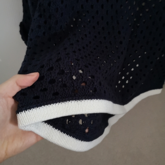 Navy knit sweater with red and white accents - Picture 3 of 5